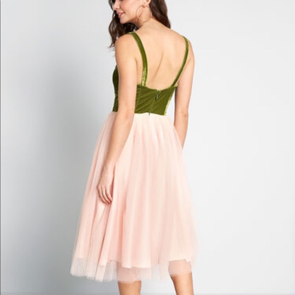 Garden Party Tulle Dress - Picture 2 of 6